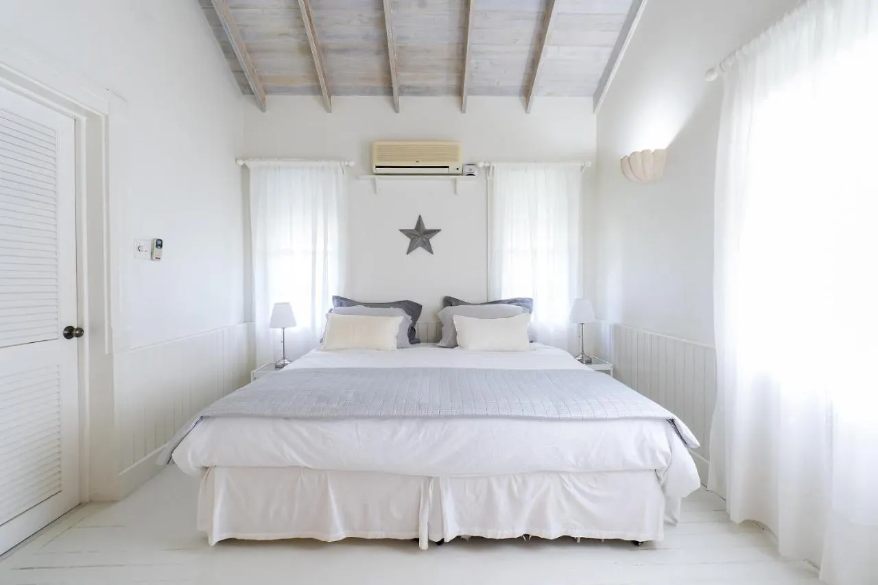 סנט ג'יימס Sandy Lodge, 4 Porters Court 0*, סנט ג'יימס